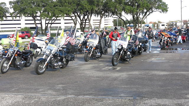 Vietnam Veteran Wall Memorial Escort 1-13-15 (16)