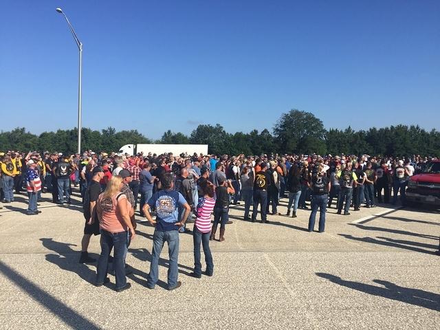 Mark - Memorial Day Ride 05-30-2016 (24)