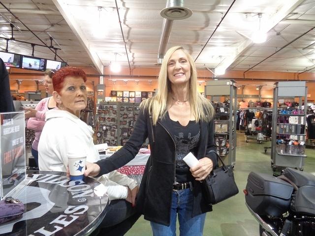 Debbie - Ladies Ride - Tilted Tea Cup Tearoom 11-25-2017 (22)