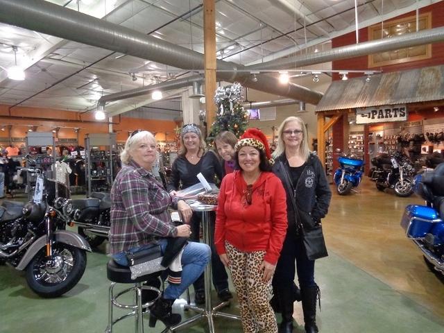 Debbie - Ladies Ride - Tilted Tea Cup Tearoom 11-25-2017 (9)