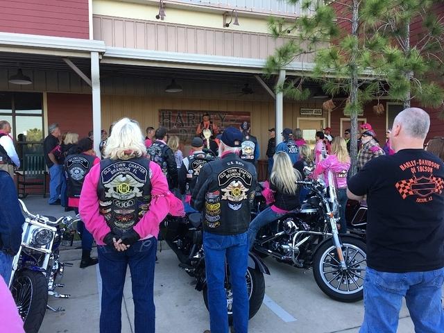 Queena LOVES Brandon Harley Escort Ride 04-08-2017 (4)