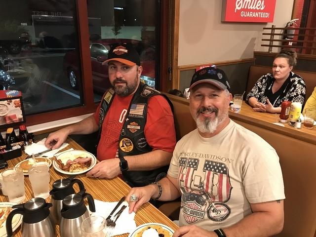 Ron - TNDR iHop Riverview 11-28-2017 (12)