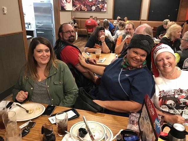 Ron - TNDR iHop Riverview 11-28-2017 (8)