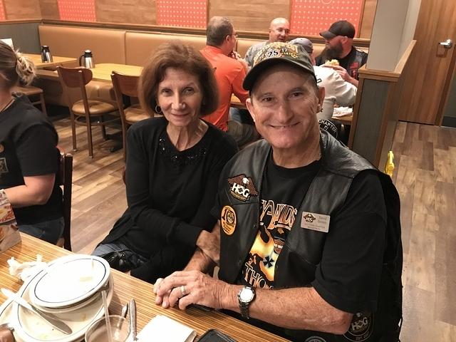 Ron - TNDR iHop Riverview 11-28-2017 (9)