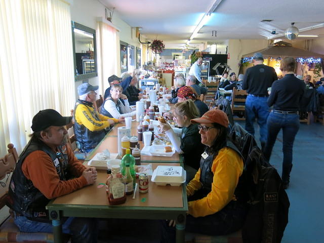 SmokinJoesBBQ 12-14-14 TH023