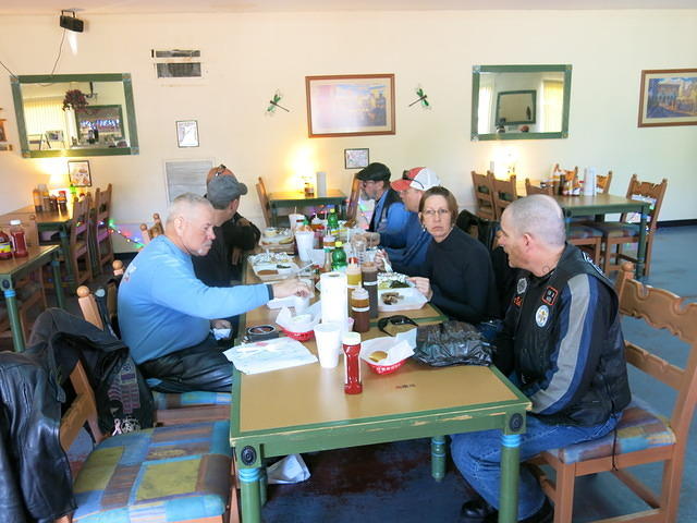 SmokinJoesBBQ 12-14-14 TH027