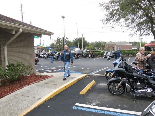 Golden Corral Lakeland 1-01-2015 TH (29)