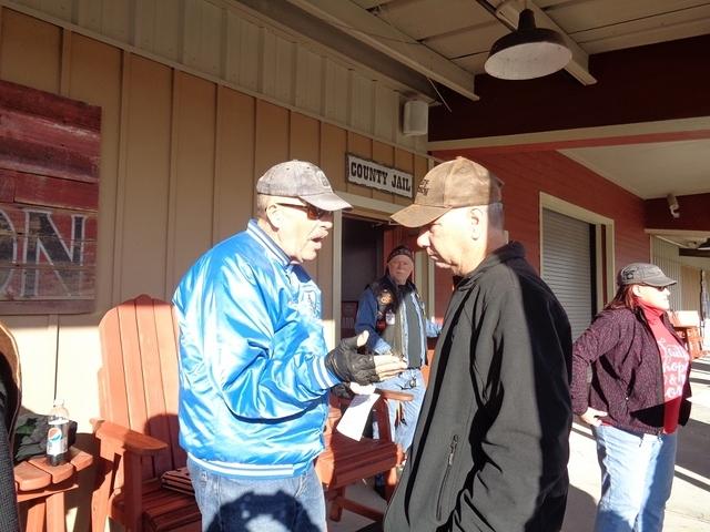 Randys Ride Oakwood Smokehouse 11-25-2017 (40)