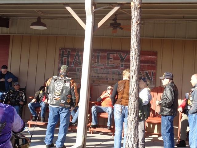 Randys Ride Oakwood Smokehouse 11-25-2017 (41)