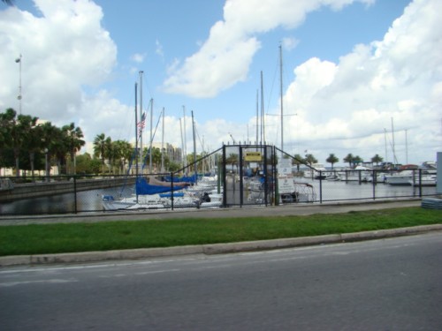 aau