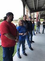 Ron - TNDR Hooters 05-16-2017 (10)