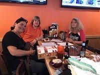 Ron - TNDR Hooters 05-16-2017 (26)